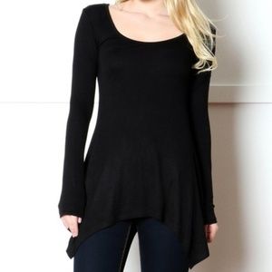 Zenana Outfitters Black Shark Bite Hem Top Small